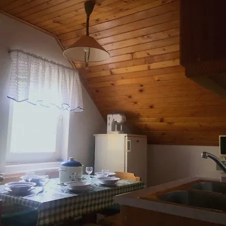Διαμέρισμα Sebestyen Balatonalmádi